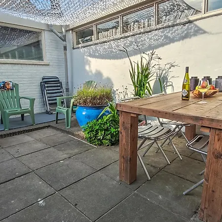 Sunny Family House Dom wakacyjny Zandvoort